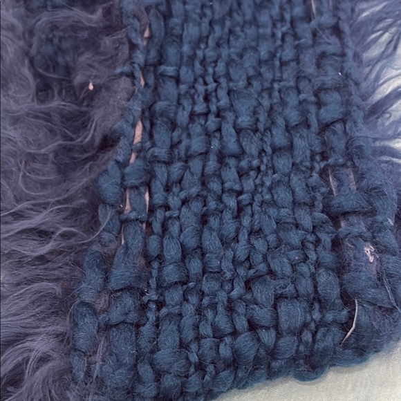 Handmade Real Mongolian Fur Scarf - Picture 8 of 9